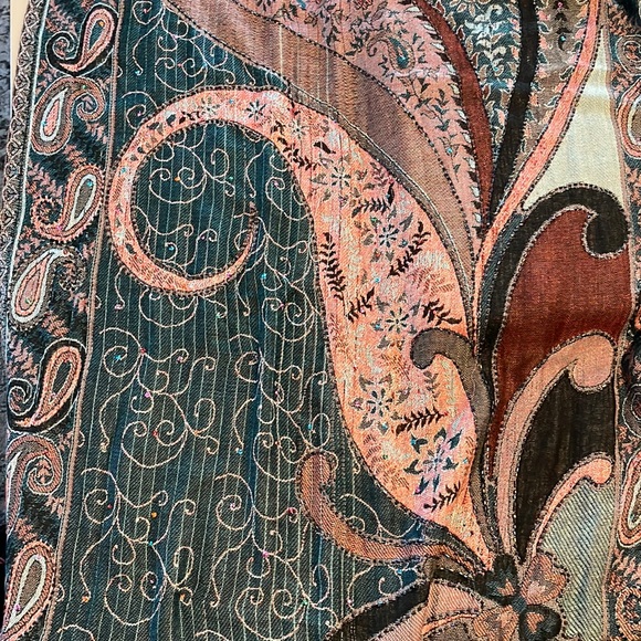 Pashmina wrap - Picture 3 of 5